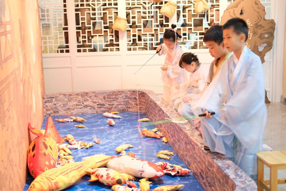 中国丝绸博物馆推出“国丝迎亚运”主题系列展